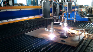Gantry Tipe CNC Plasma Mesin Pemotong Bergerak Kecepatan Tinggi Presisi Tinggi