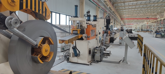 Mesin Pembentuk Roller Bracket Surya Berkecepatan Tinggi Produksi Otomatis
