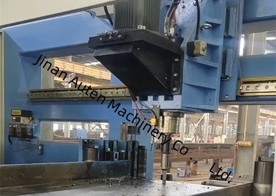 3 Set Alat Majalah 3D CNC H Beam Pengeboran Mengetuk Dan Mesin Pemotong Φ10 Hydraulic Marking Unit Ukuran Karakter