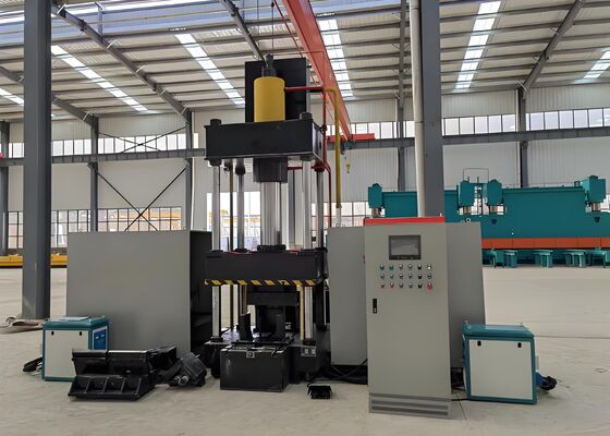 Industri Menara Digunakan CNC Angle Baja Bending Dan Mesin Pemanasan Untuk Plat Baja Datar