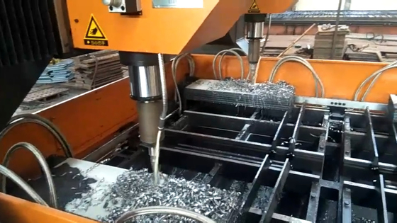 Mesin Pengeboran Pelat Flange Logam Bergerak CNC Spindle Ganda