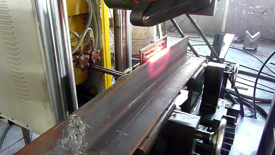 Model HQ250-700 CNC sudut baja Pemanasan dan Bending Mesin