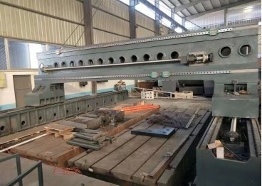 3000*3000 Ukuran benda kerja BT50 Mesin Pengeboran Plat CNC 30 KW Daya Motor Servo Spindle