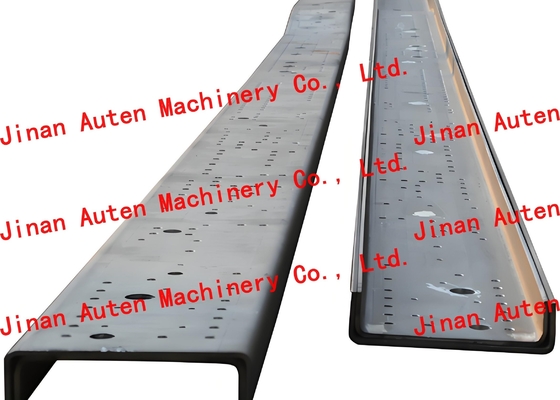 120 Ton Nominal Force CNC Plat Punching Line Produksi 25 Modul Untuk Truk Flat Beam