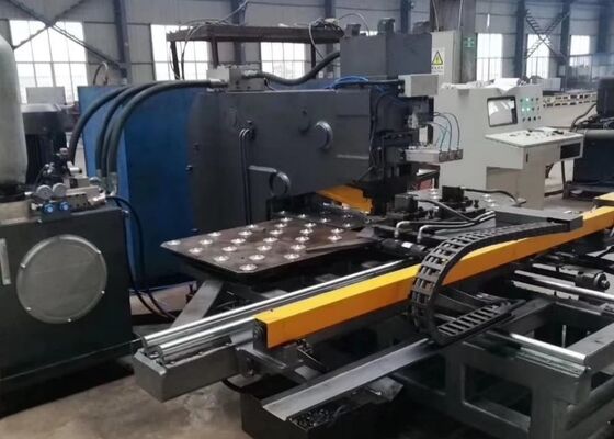 180mm Stroke Of Drilling Spindle Cnc Piring Mesin Punching Untuk Menara Transmisi