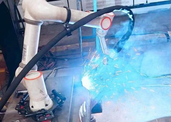 Robot Las Otomatis Kolaboratif Interaksi Cerdas Untuk Kolaborasi Manusia-Robot