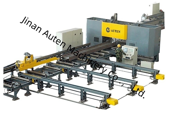 Tiga Spindle BT40 CNC Beam Pengeboran Penandaan Dan Mesin Shearing Panjang balok 2000 ∼13000mm