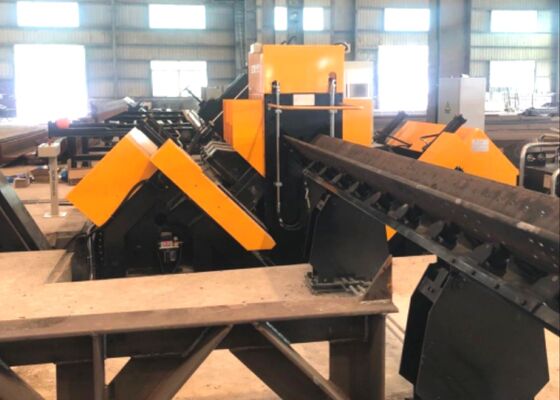 Mesin CNC Angle Line Ukuran Baja Sudut Hingga 250x250x32m Dengan Kemampuan Penandaan Pengeboran
