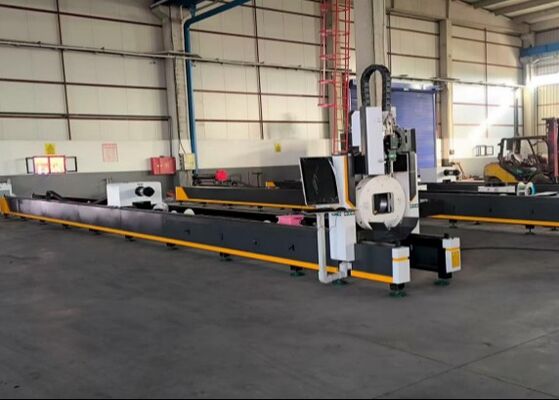 380V/50Hz Power Supply Mesin Pemotong Tube Laser CNC 300mm X Axis Itinerary